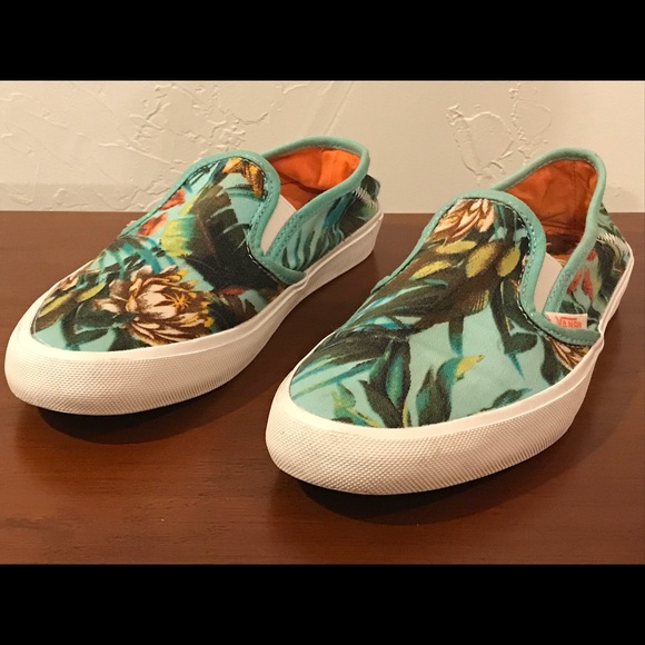 Vans Shoes - Womens VANS Slip On Shoes Tropical Floral Size 6